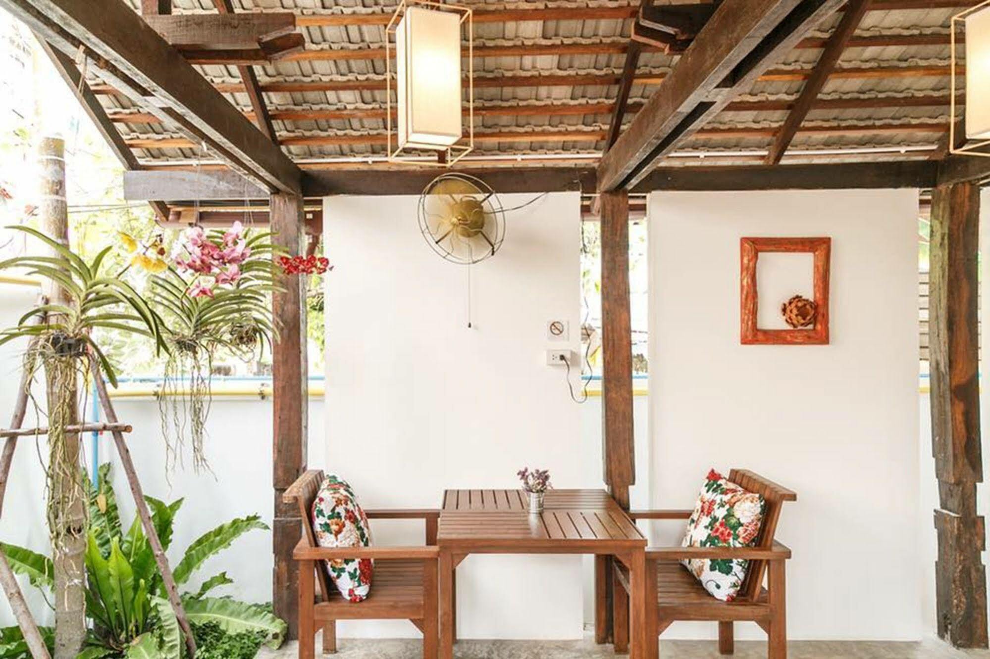 The Home Chiangmai Luxury Guesthouse Чіангмай Екстер'єр фото
